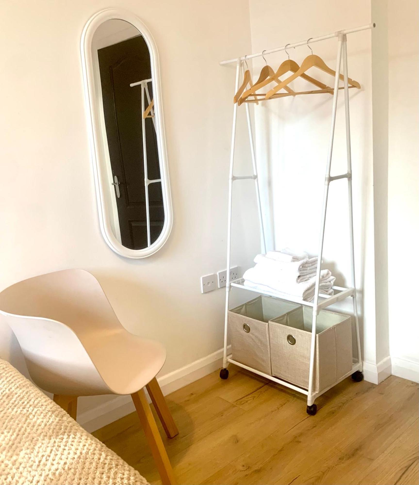 Large Stylish 3 Bedroom City Centre Apartment Free Secure Parking Ливърпул Екстериор снимка